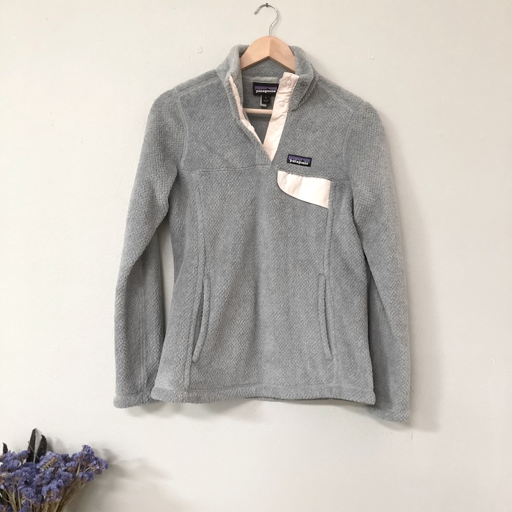 EUC Patagonia fleece with soft peach accents
